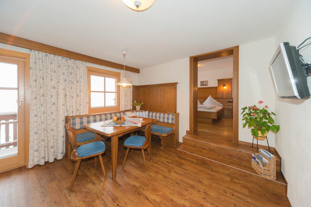Apartament Gloesalm Ramsau am Dachstein Pokój zdjęcie